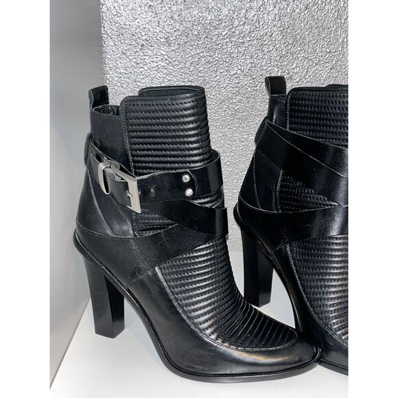 Rachel Zoe Sanderson Moto Edgy Preppy Old Money Calfskin Leather Heeled Boots - Picture 1 of 16
